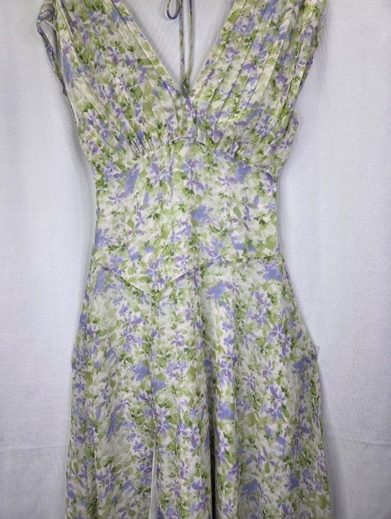 ASTR The Label V-Neck Pleated Floral Midi Wedding Dress Green lavender Size M - Picture 4 of 11